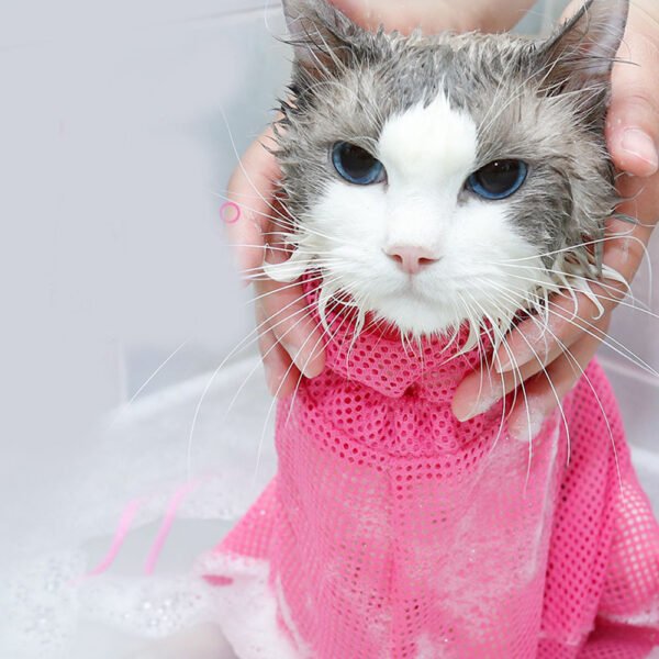 Mesh Cat Bathing Bag - Image 4